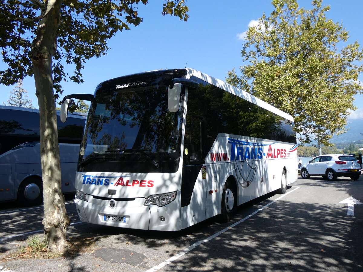 (267'397) - Trans-Alpes, St. Jean de Maurienne - FP 495 XV - Temsa am 21. September 2024 in Annecy, Carparkplatz 