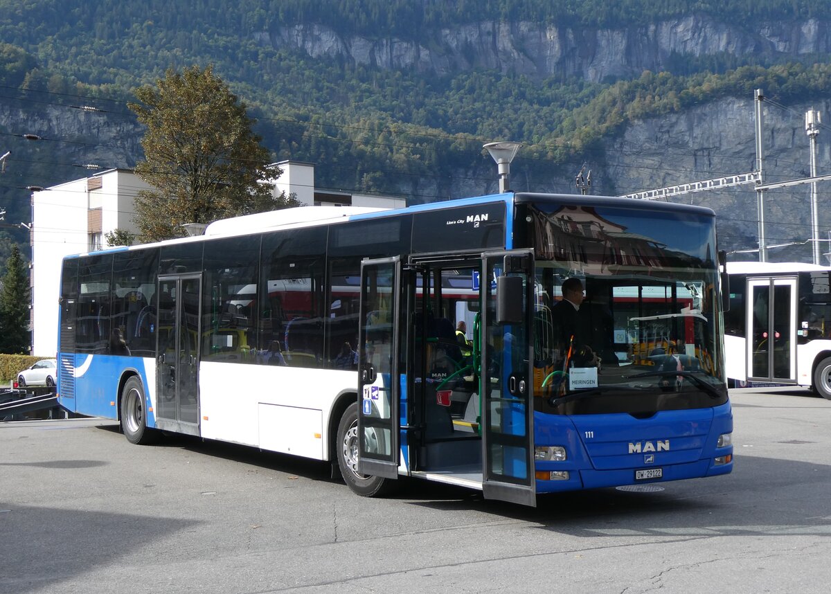 (267'435) - Koch, Giswil - Nr. 111/OW 29'122 - MAN (ex TPN Nyon Nr. 111) am 22. September 2024 beim Bahnhof Meiringen