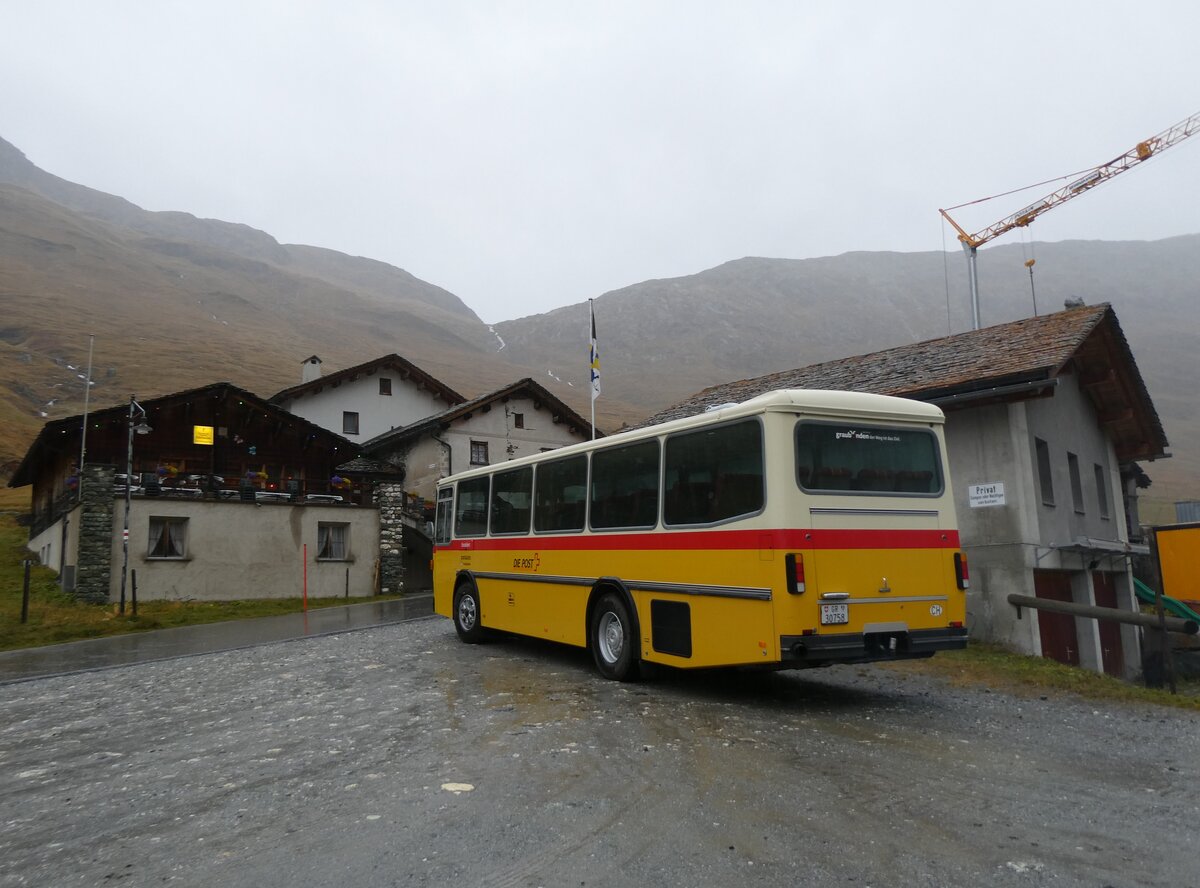 (267'869) - Ltscher, Haldenstein - GR 30'758 - Saurer/R&J (ex Dornbierer, Thal; ex FRAM Drachten/NL Nr. 24; ex PostAuto Graubnden PID 2870; ex P 24'367) am 8. Oktober 2024 in Juf