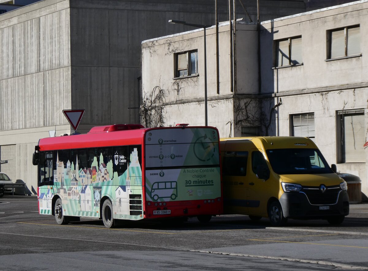 (269'460) - SMC Montana - Nr. 60/VS 3360 - Solaris am 29. November 2024 beim Bahnhof Sierre