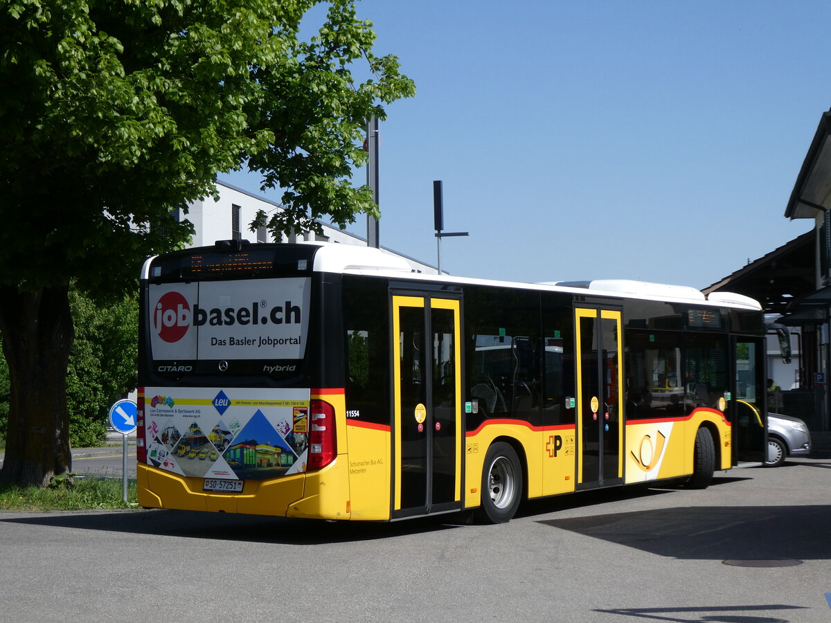 (274'421) - Schumacher, Metzerlen - Nr. 4/SO 57'251/PID 11'554 - Mercedes am 2. Mai 2025 beim Bahnhof Aesch