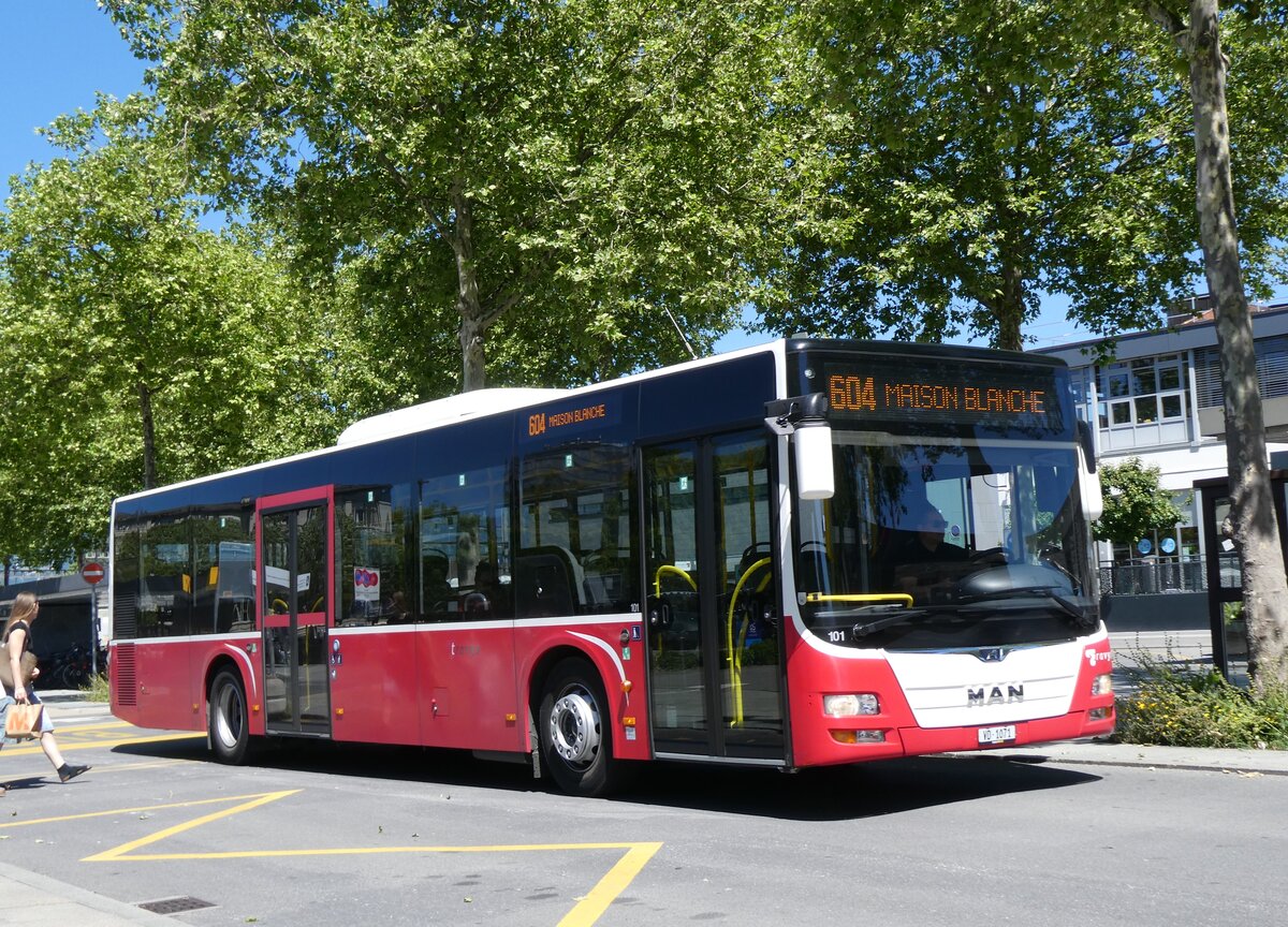 (276'026) - TRAVYS Yverdon - Nr. 101/VD 1071 - MAN (ex Dr. Richard, A-Wien Nr. 1434) am 30. Mai 2025 beim Bahnhof Yverdon