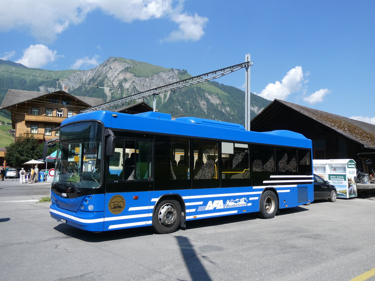 (277'155) - AFA Adelboden - Nr. 57/BE 272'798 - Scania/Hess am 21. Juni 2025 beim Bahnhof Lenk