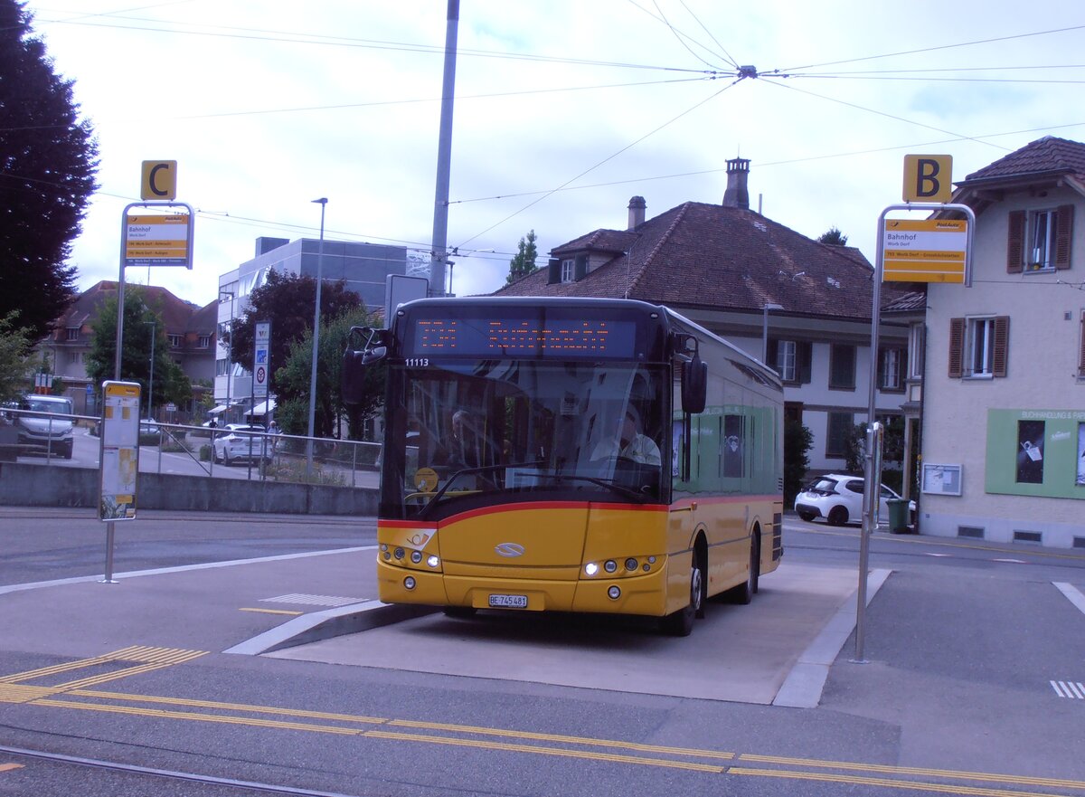 (277'883) - PostAuto Bern - Nr. 11'113/BE 745'481/PID 11'113 - Solaris (ex Nr. 481) am 17. Juli 2025 beim Bahnhof Worb Dorf