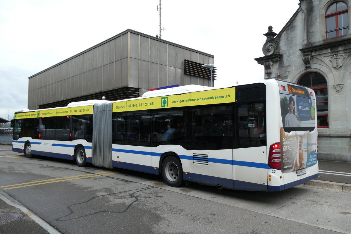 (278'008) - ZVB Zug - Nr. 37/ZG 88'037 - Mercedes am 25. Juli 2025 beim Bahnhof Rapperswil