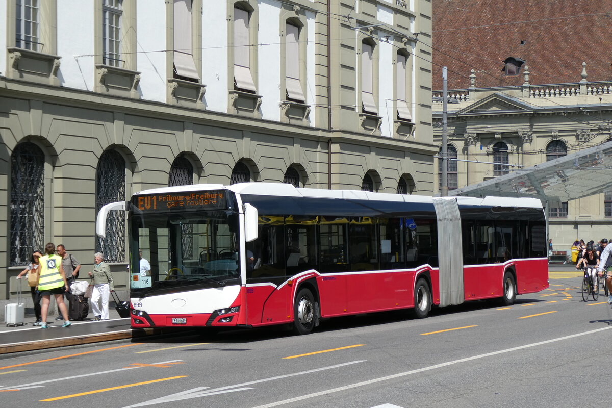 (278'351) - Intertours, Domdidier - Nr. 699/FR 300'699 - Solaris (ex PostBus/A BD 15'716) am 1. August 2025 beim Bahnhof Bern