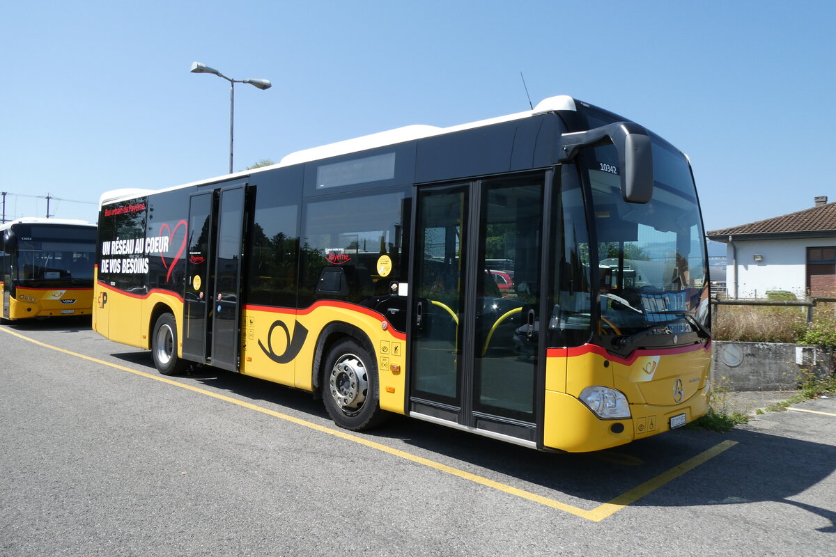 (278'740) - CarPostal Ouest - VD 212'853/PID 10'342 - Mercedes (ex NE 165'365; ex VD 194'995) am 9. August 2025 in Yverdon, Garage
