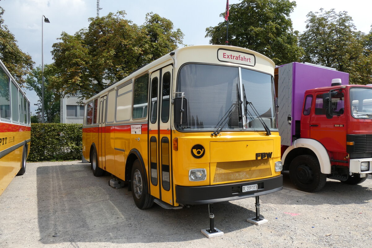 (279'024) - Heuberger, Therwil - BL 209'103 - FBW/Tscher (ex Kurhaus Val Sinestra, Sent; ex Mark, Andeer; ex Fravi, Andeer) am 16. August 2025 in Solothurn, Baseltor