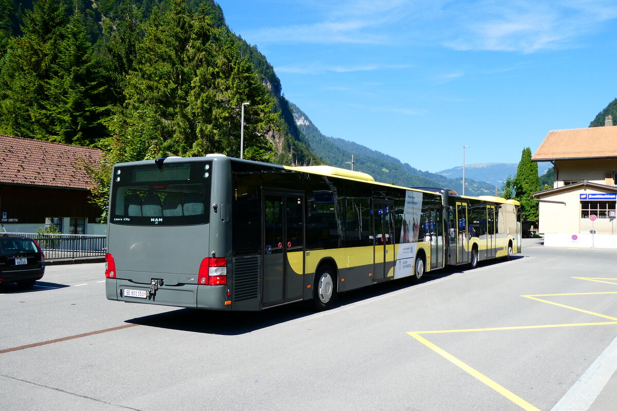(279'342) - STI Thun - Nr. 153/BE 801'153 - MAN am 25. August 2025 beim Bahnhof Zweiltschinen