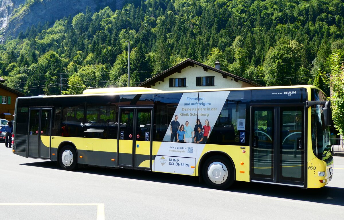 (279'344) - STI Thun - Nr. 153/BE 801'153 - MAN am 25. August 2025 beim Bahnhof Zweiltschinen