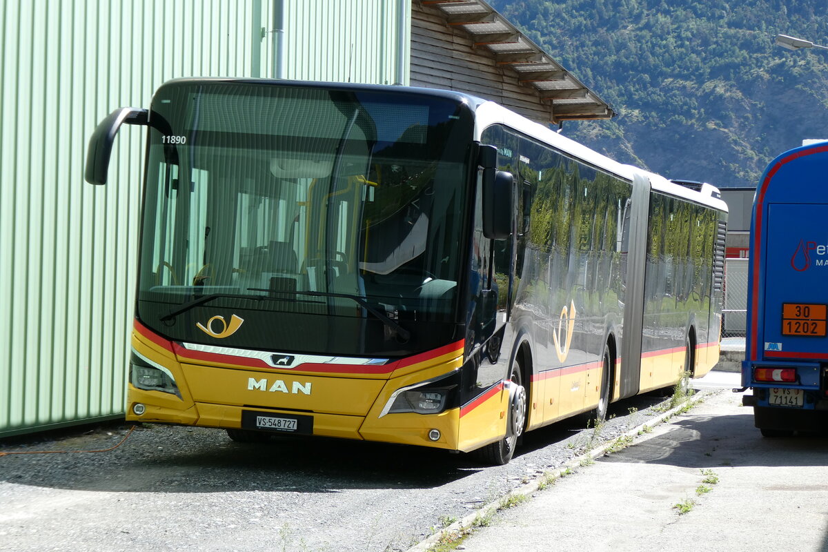 (279'990) - Buchard, Leytron - VS 548'727/PID 11'890 - MAN (ex PostAuto Wallis Nr. 87) am 6. September 2025 in Leytron, Garage