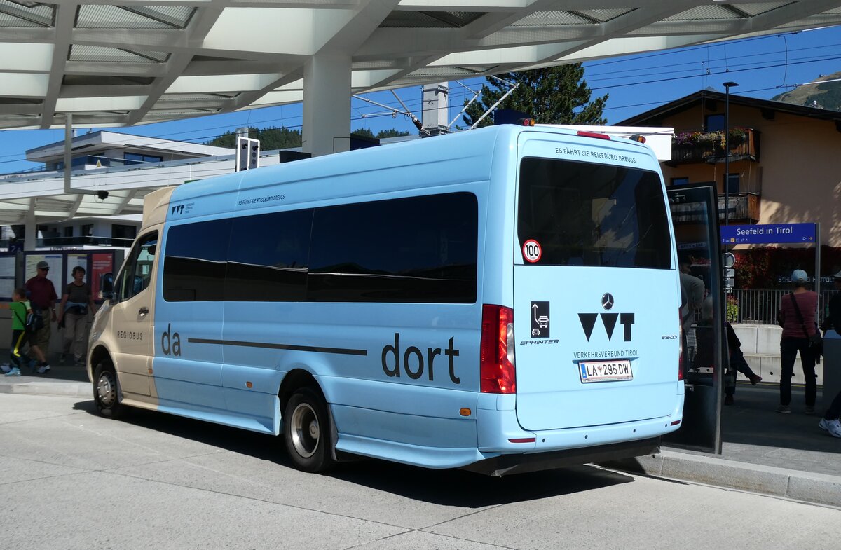 (280'531) - Breuss, Rankweil - LA 295 DW - Mercedes am 18. September 2025 beim Bahnhof Seefeld