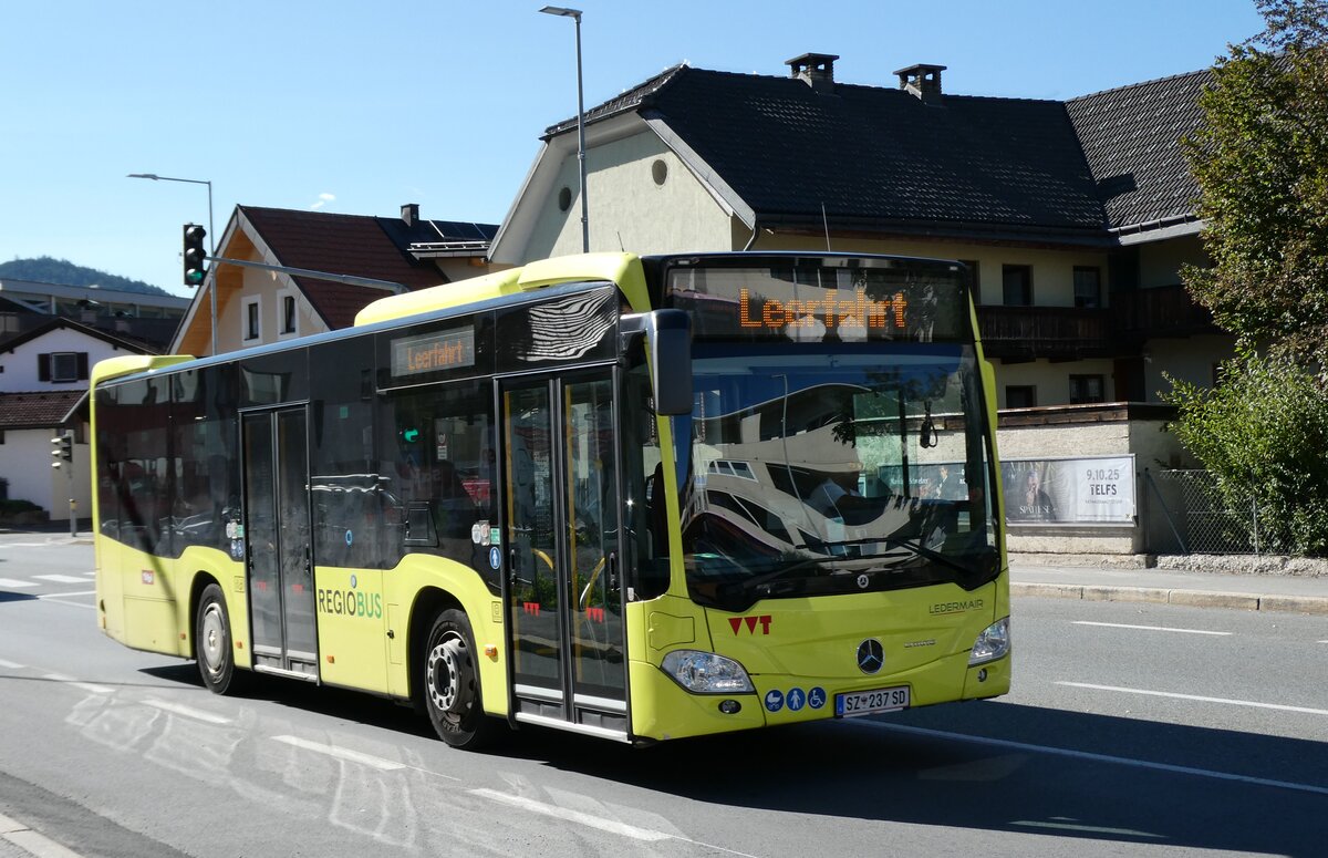 (280'550) - Ledermair, Schwaz - SZ 237 SD - Mercedes am 18. September 2025 in Telfs, Anton-Auer-Strasse
