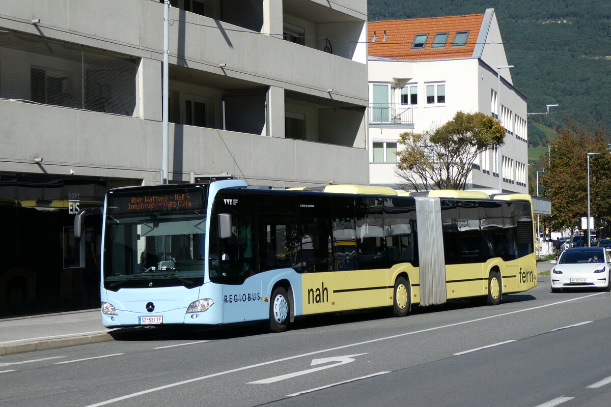 (280'557) - Ledermair, Schwaz - SZ 537 TF - Mercedes am 18. September 2025 in Telfs, Anton-Auer-Strasse