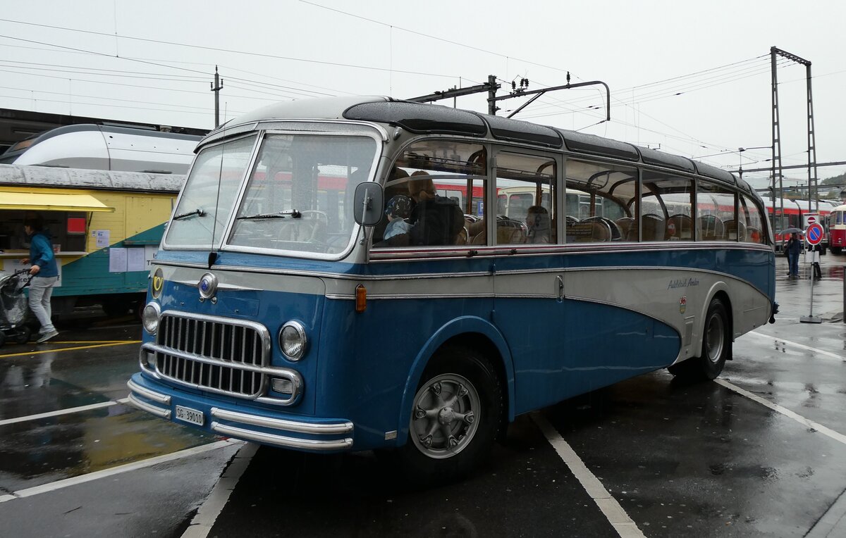 (280'673) - AWA Amden - Nr. 20/SG 39'010 - Saurer/R&J (ex Radlmeier, D-Ergoldsbach; ex Schmid, Dllikon; ex Libero Bau, Fehraltdorf; ex Privat; ex Altherr, Nesslau; ex AWA Amden Nr. 8) am 27. September 2025 beim Bahnhof Wdenswil