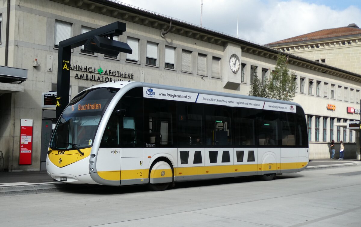 (281'146) - VBSH Schaffhausen - Nr. 2/SH 38'002 - eIrizar am 10. Oktober 2025 beim Bahnhof Schaffhausen