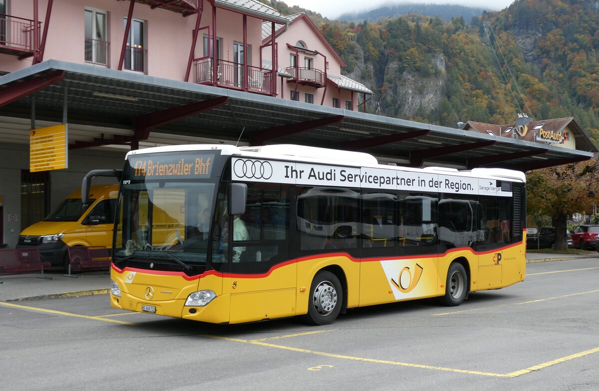 (281'529) - Flck, Brienz - Nr. 22/BE 868'722/PID 11'213 - Mercedes am 16. Oktober 2025 in Meiringen, Postautostation