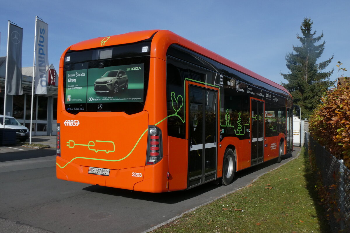 (282'340) - RBS Worblaufen - Nr. 3203/BE 767'003 - eMercedes am 12. November 2025 in Thun, Garage STI