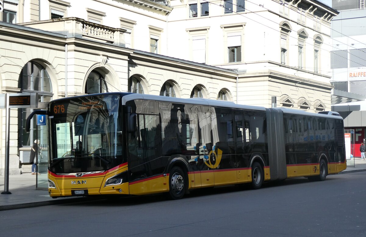 (282'438) - Moser, Flaach - Nr. 427/ZH 611'288/PID 11'880 - MAN am 15. November 2025 beim Hauptbahnhof Winterthur