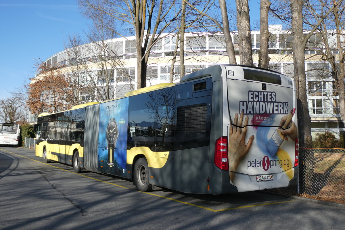 (283'390= - STI Thun - Nr. 715/BE 810'715 - Mercedes am 21. Dezember 2025 bei der Schiffl�ndte Thun