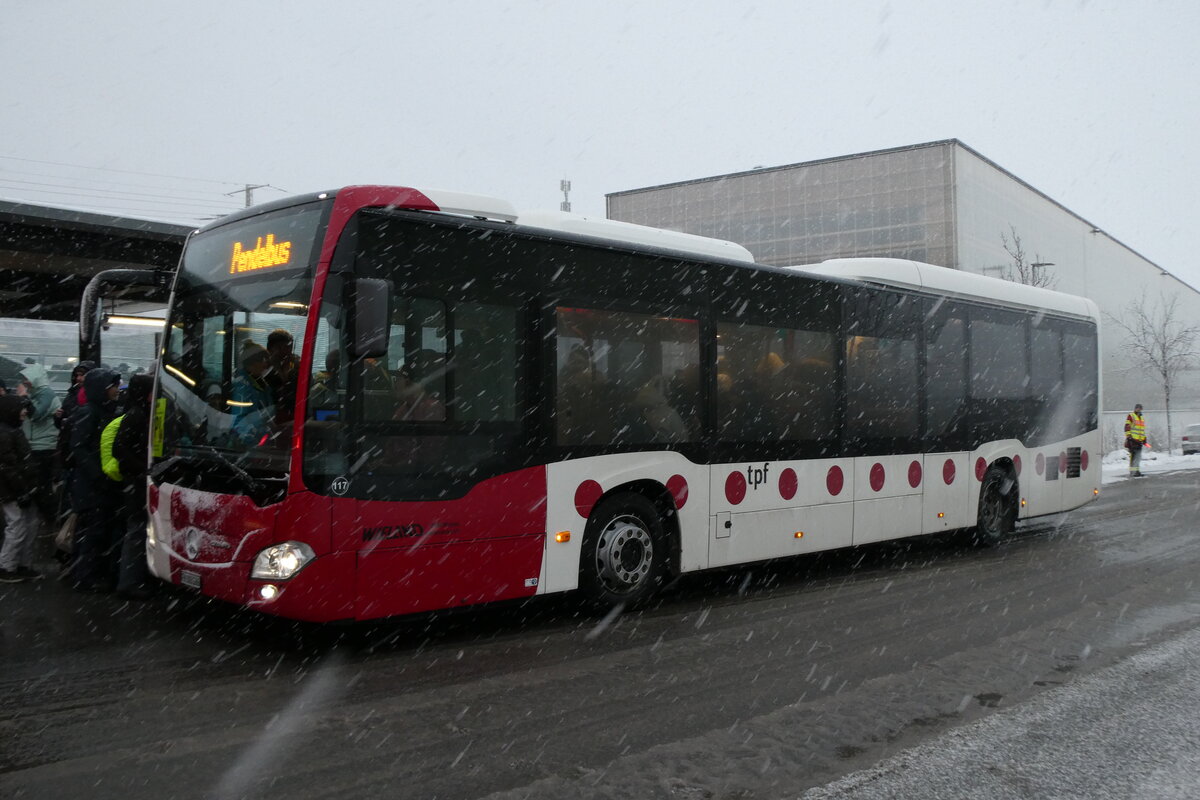(283'822) - Wieland, Murten - Nr. 117/FR 300'586 - Mercedes am 10. Januar 2026 beim Bahnhof Frutigen