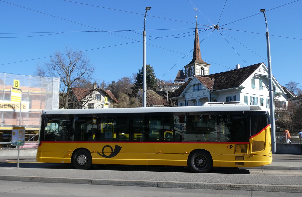 (284'552) - PostAuto Bern - Nr. 218/BE 843'218/PID 10'675 - Heuliez am 2. Februar 2026 beim Bahnhof Worb Dorf