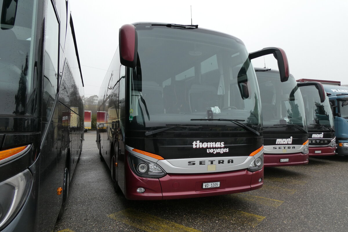 (284'711) - Thomas, Echallens - Nr. 42/VD 1205 - Setra am 7. Februar 2026 in Kallnach, Car-Terminal Marti