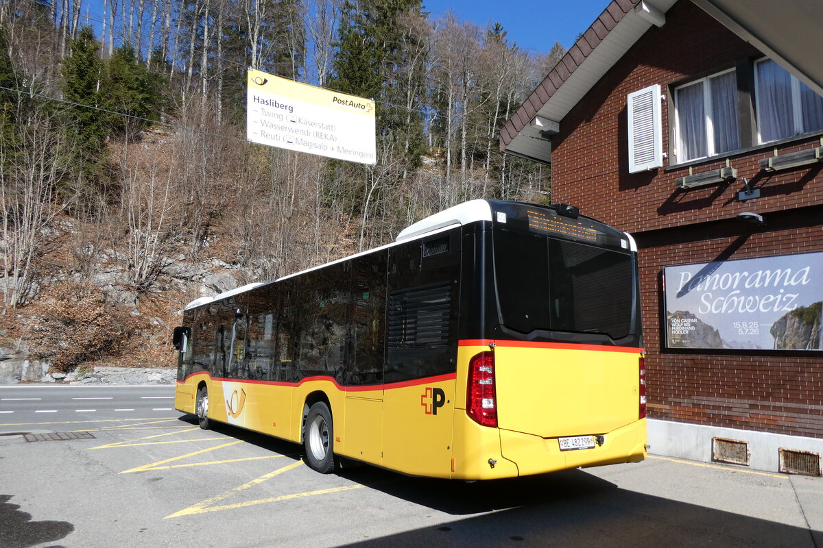 (285'191) - Fl�ck, Brienz - Nr. 1/BE 482'299/PID 11'682 - Mercedes (ex PostAuto Bern BE 403'166; ex PostAuto Bern BE 653'384) am 3. M�rz 2026 auf dem Br�nigpass