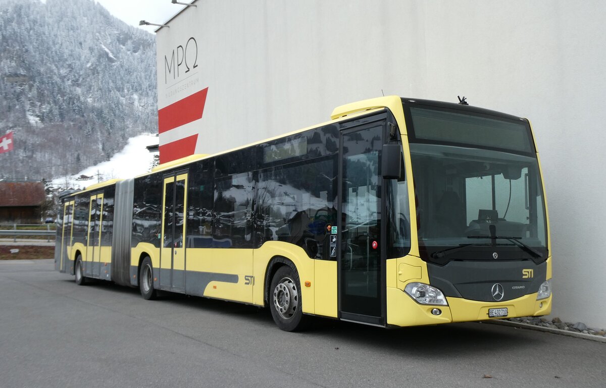 (285'746) - STI Thun - Nr. 710/BE 432'710 - Mercedes am 27. M�rz 2026 in Frutigen, Garage AFA