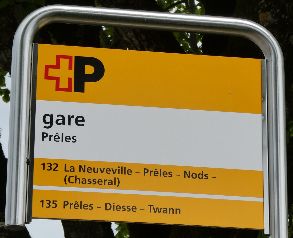 (286'500) - +P-Haltestellenschild - Pr�les, gare - am 28. April 2026