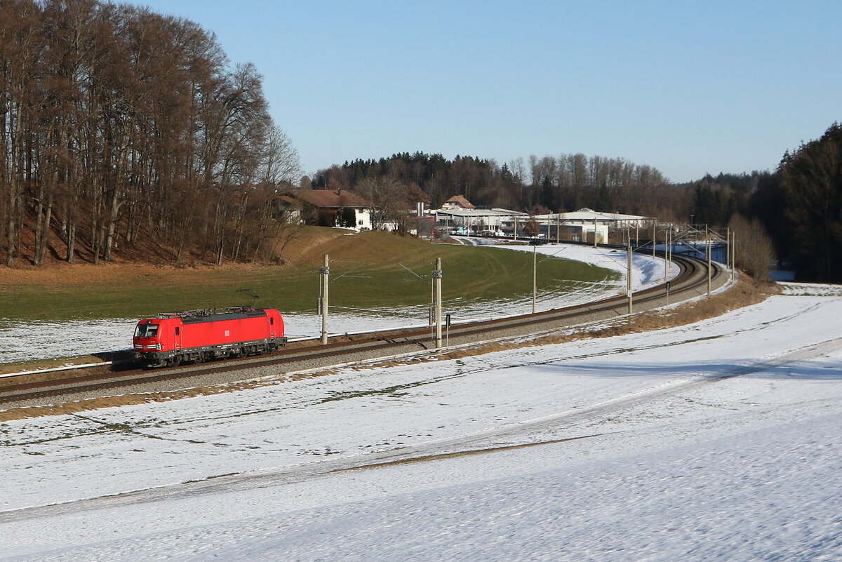 6193 036 war am 20. Januar 2026 bei Axdorf in Richtung Rosenheim unterwegs.