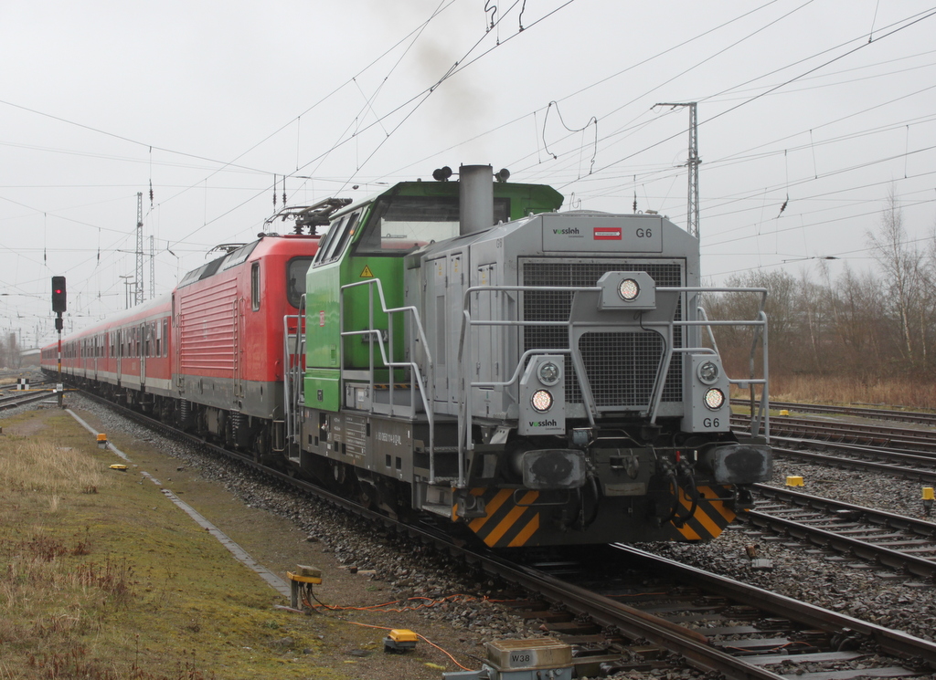 650 114-8 war am Mittag mit 10xWagen f�r den Kreuzfahrer SDZ im Rostocker Hbf besch�ftig.18.03.2017