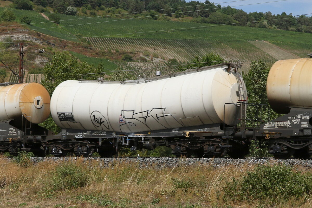 7836 145 (Zans) von  ATIR-Rail  am 5. August 2022 bei Thngersheim.