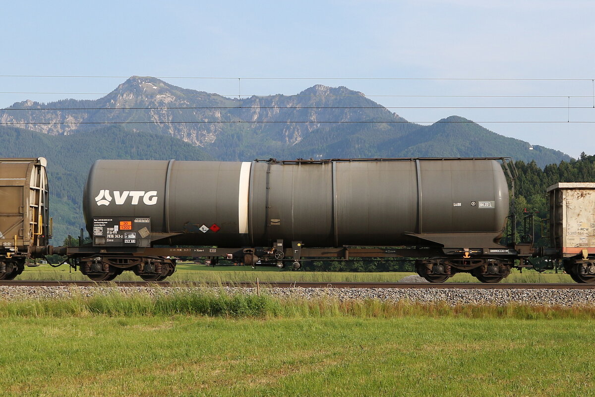 7836 343 (Zans) von  VTG  am 10. Juni 2021 bei bersee.