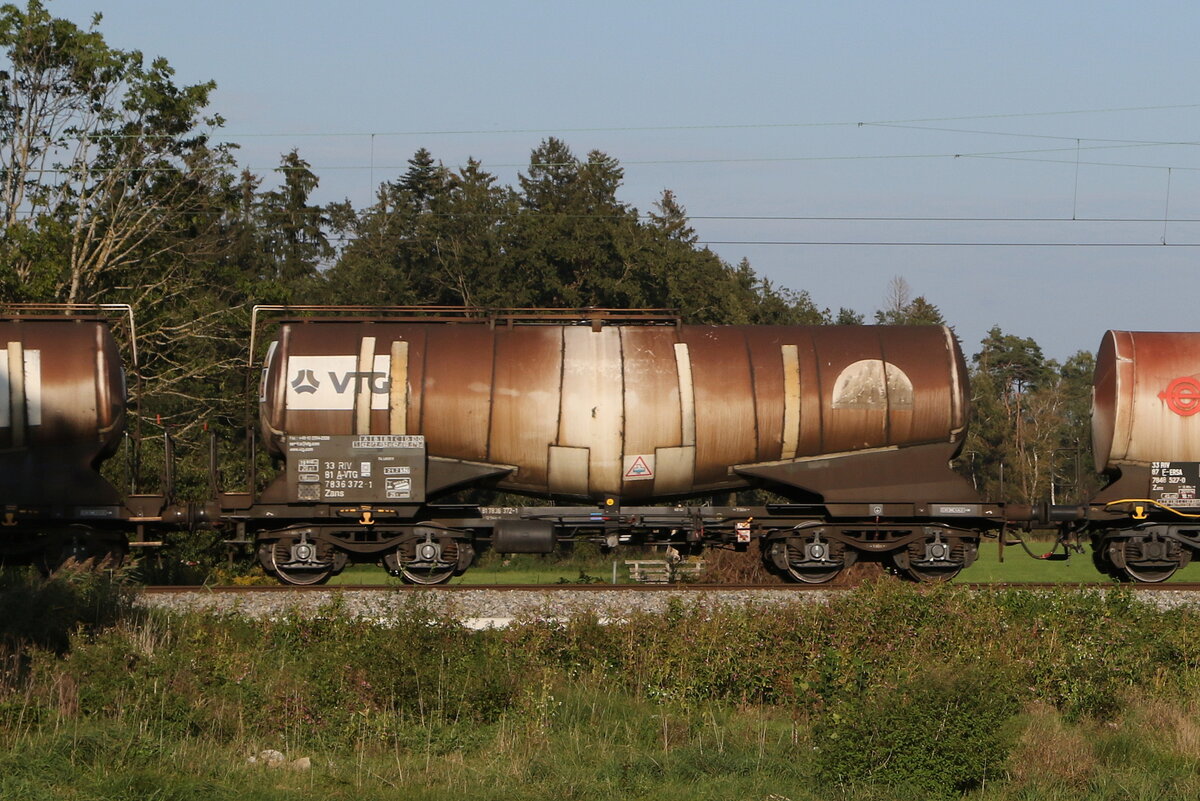 7836 372 (Zans) von  VTG  am 18. September 2024 bei Weisham.