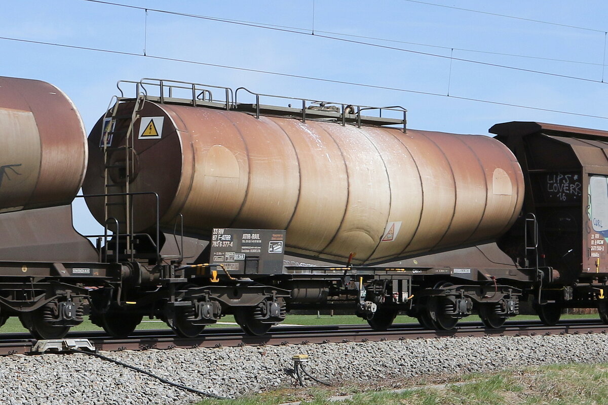 7836 377 (Zans) von  ATIR-Rail  am 12. April 2022 bei bersee.