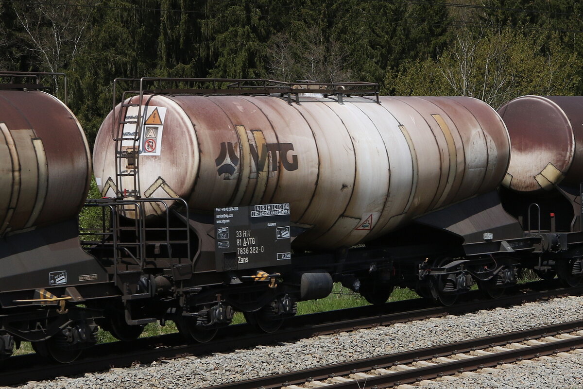 7836 382 (Zans) von  VTG  am 28. April 2021 bei Grabensttt.