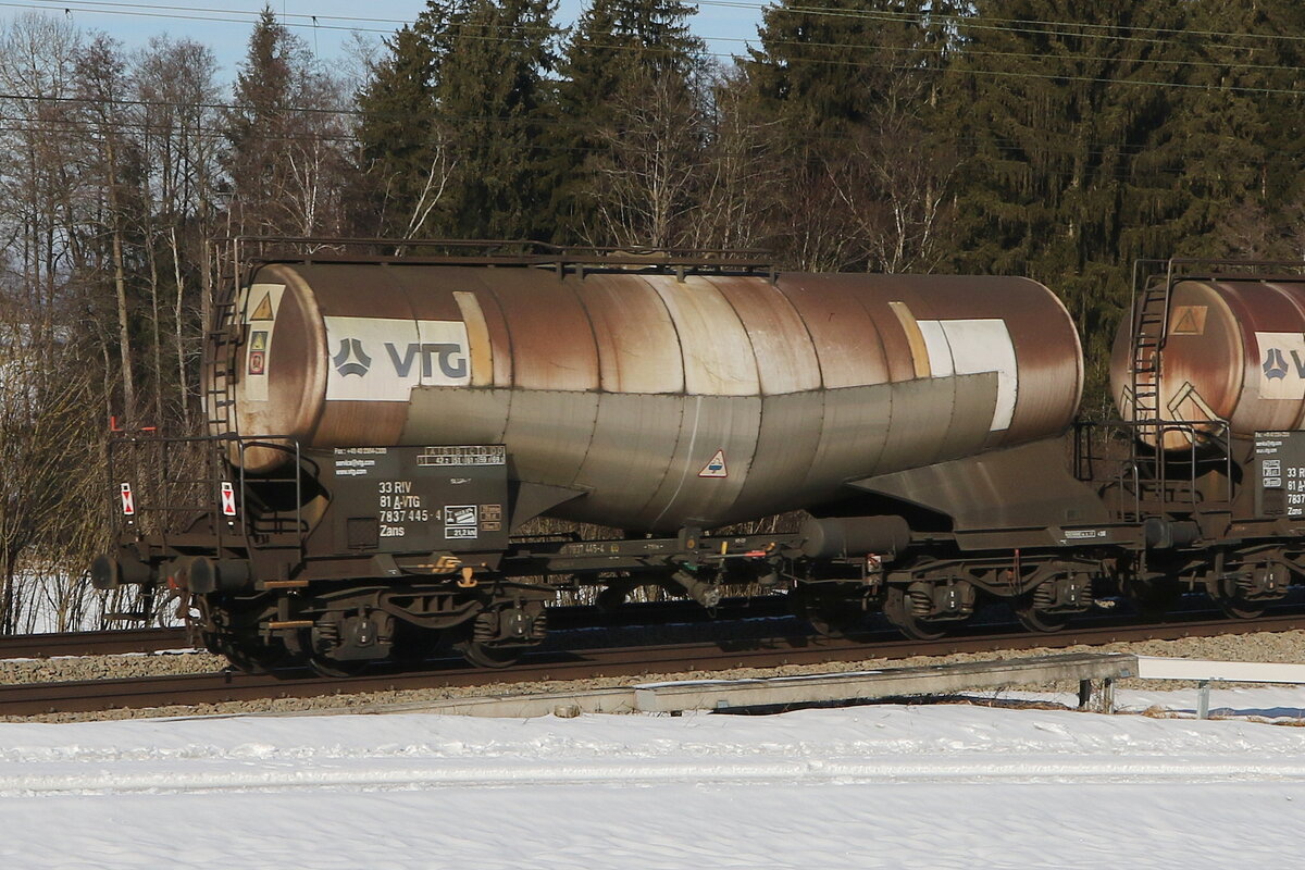 7837 445 (Zans) von  VTG  am 26. Januar 2022 bei Grabensttt.