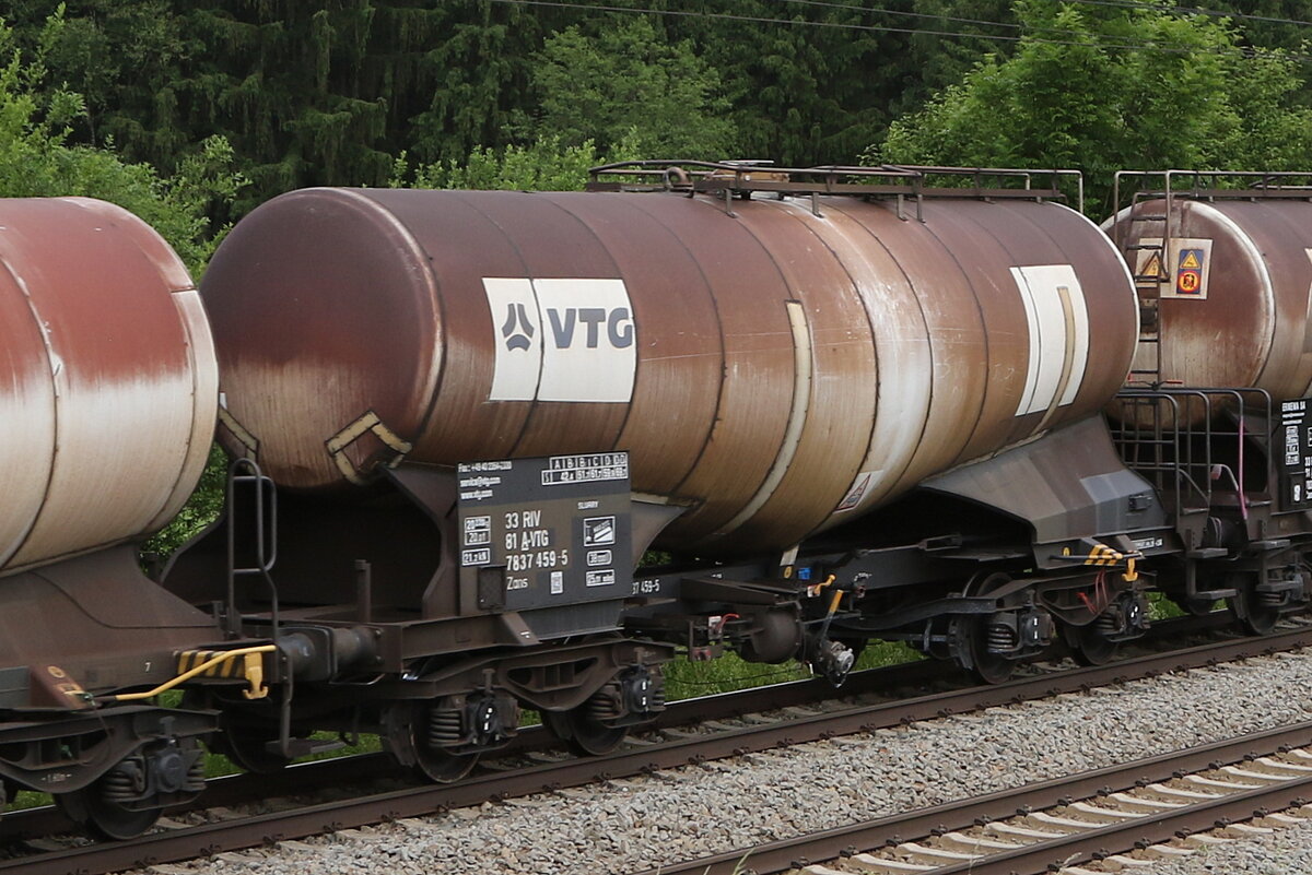 7837 459 (Zans) von  VTG  am 10. Juni 2021 bei Grabensttt.