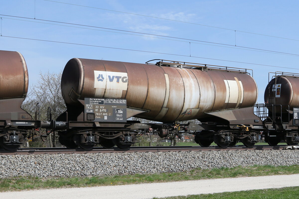 7837 465 (Zans) von  VTG  am 14. April 2022 bei bersee am Chiemsee.