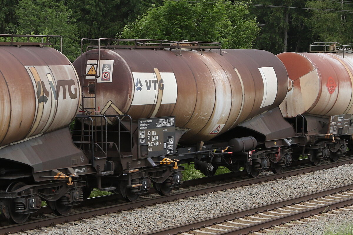 7837 469 (Zans) von  VTG  am 10. Juni 2021 bei Grabensttt.