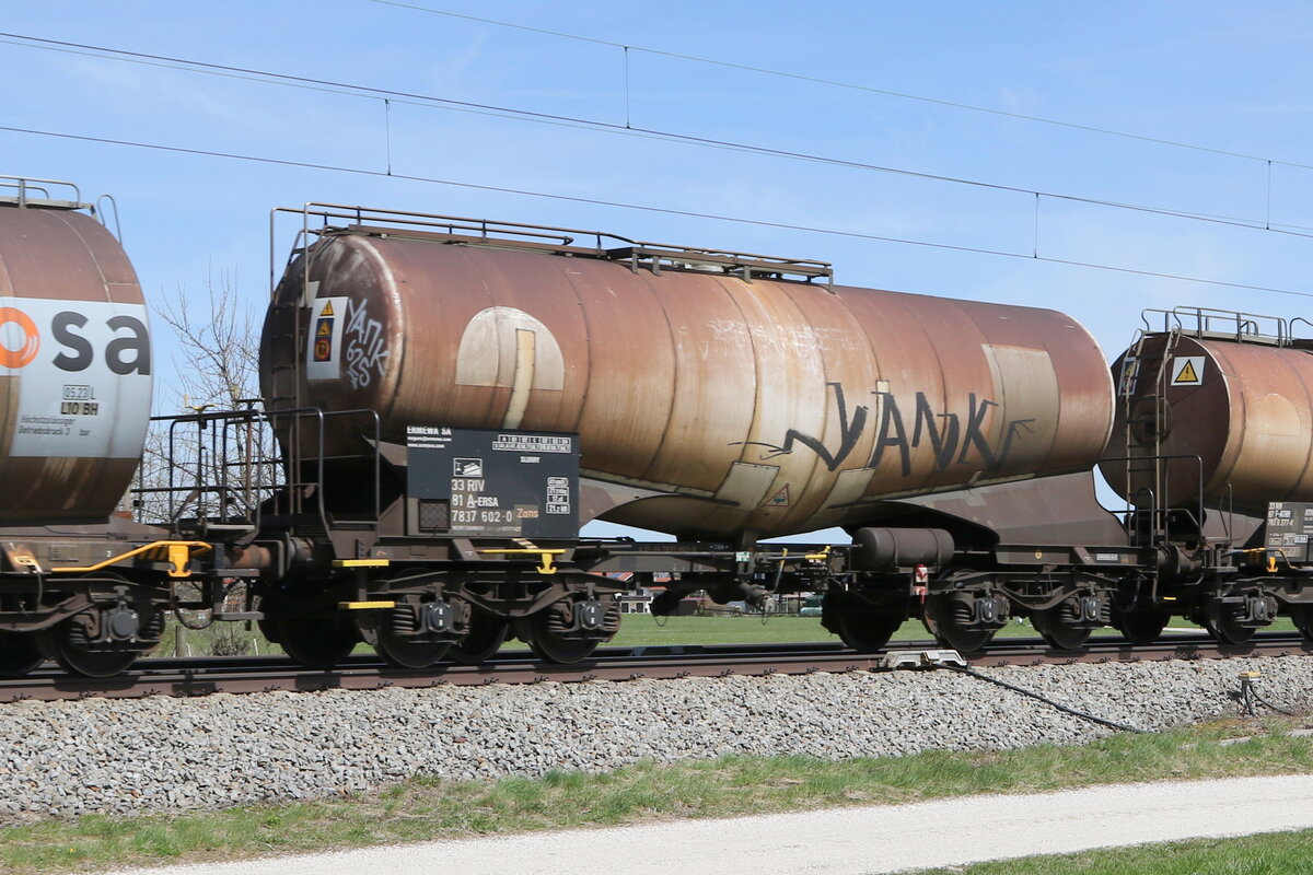 7837 602 (Zans) von  ERMEWA  am 12. April 2022 bei bersee am Chiemsee.