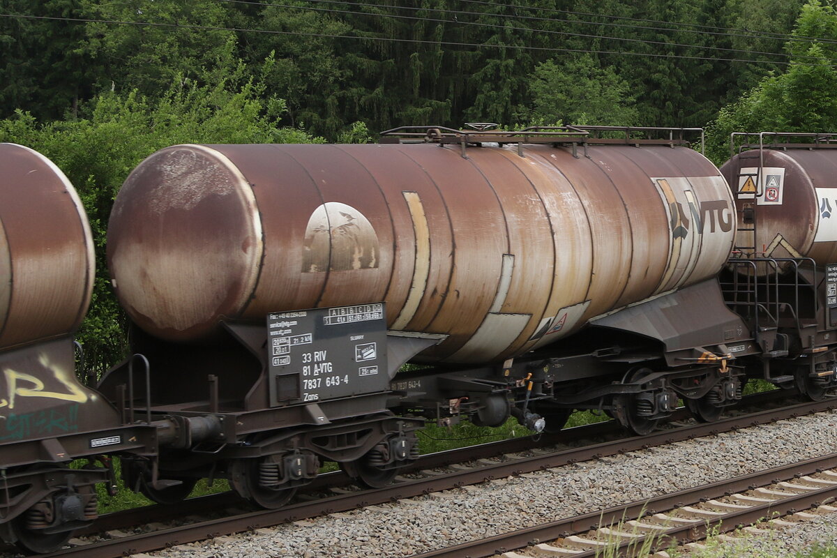 7837 643 (Zans) von  VTG  am 10. Juni 2021 bei Grabensttt.