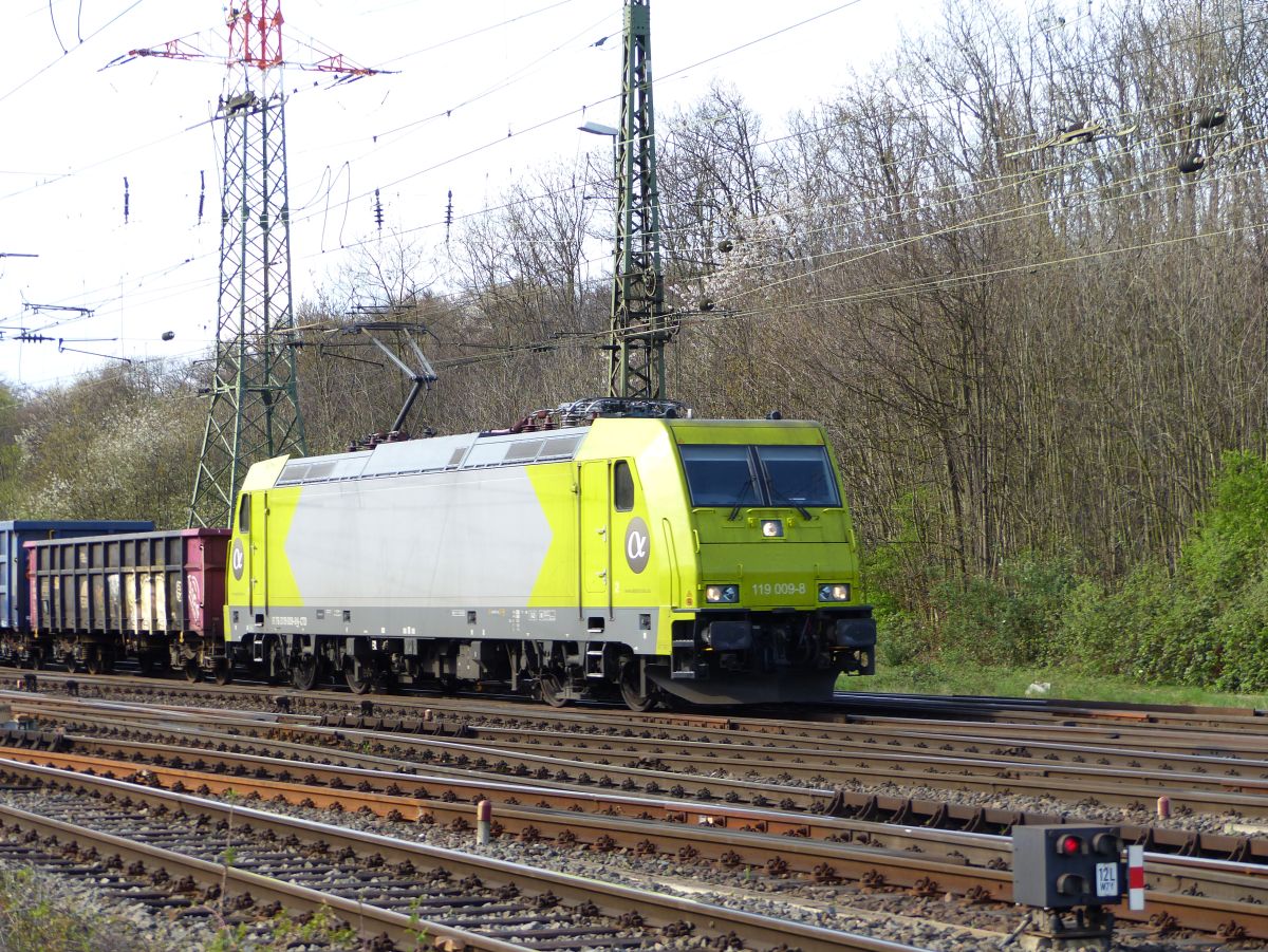 Alpha trains Lok 91 76 0119 009-8 N-CTD aus Norwegen Rangierbahnhof Kln Gremberg. Porzer Ringstrae, Kln, Deutschland 31-03-2017.

Alpha trains loc 91 76 0119 009-8 N-CTD uit Noorwegen in dienst bij Captrain Rangeerstation Gremberg. Porzer Ringstrae, Keulen, Duitsland 31-03-2017.