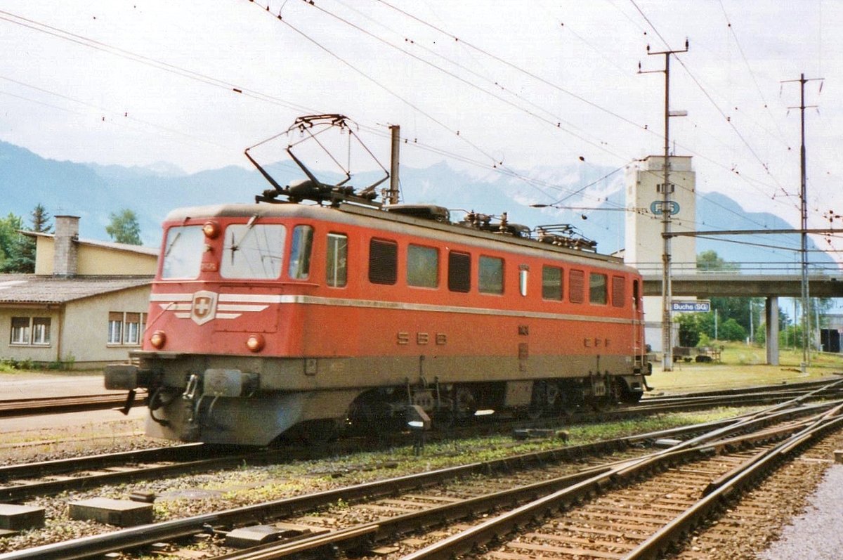 Am 18 Juni 2001 lauft 11424 um in Buchs SG.