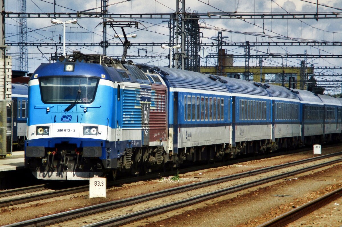 Am 18 September 2017 treft CD 380 013 in deren Werbung in Breclav ein.