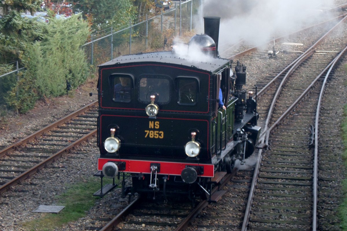 Am 23 Oktober 2016 lauft 7853 um in Haaksbergen bei der MBS.