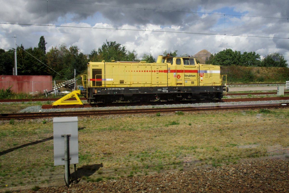 Am 24 Augustus 2018 lauft Strukton 303003 um in Roosendaal.