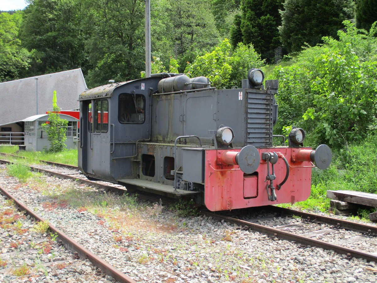 An der Talstation von der Oberweißbacher Bergbahn stand,am 30.Mai 2020,in Obstfelderschmiede diese Kö.