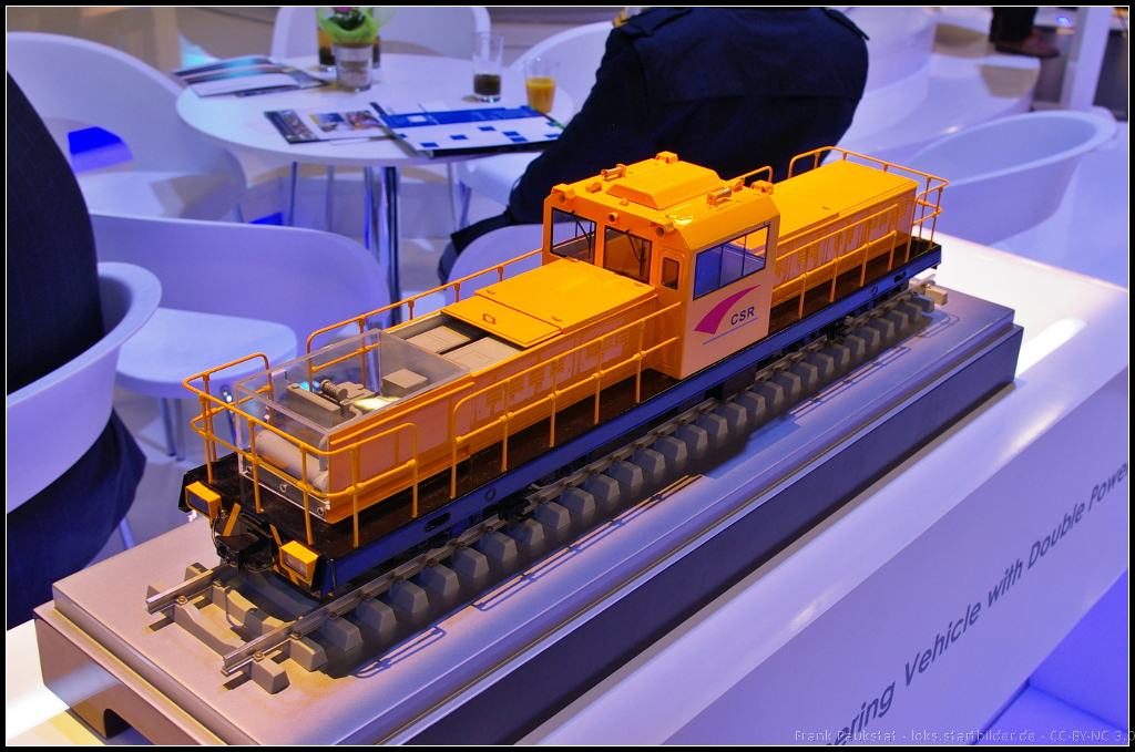 Arbeitslokomotive f�r den Einsatz bei Untergrundbahnen mit Diesel- und elektrischen (Stromschiene) Antrieb. Das Modell des chinesischen Herstellers CSR Corporation LImited war auf dem Stand der CSR auf der InnoTrans 2014 zu sehen